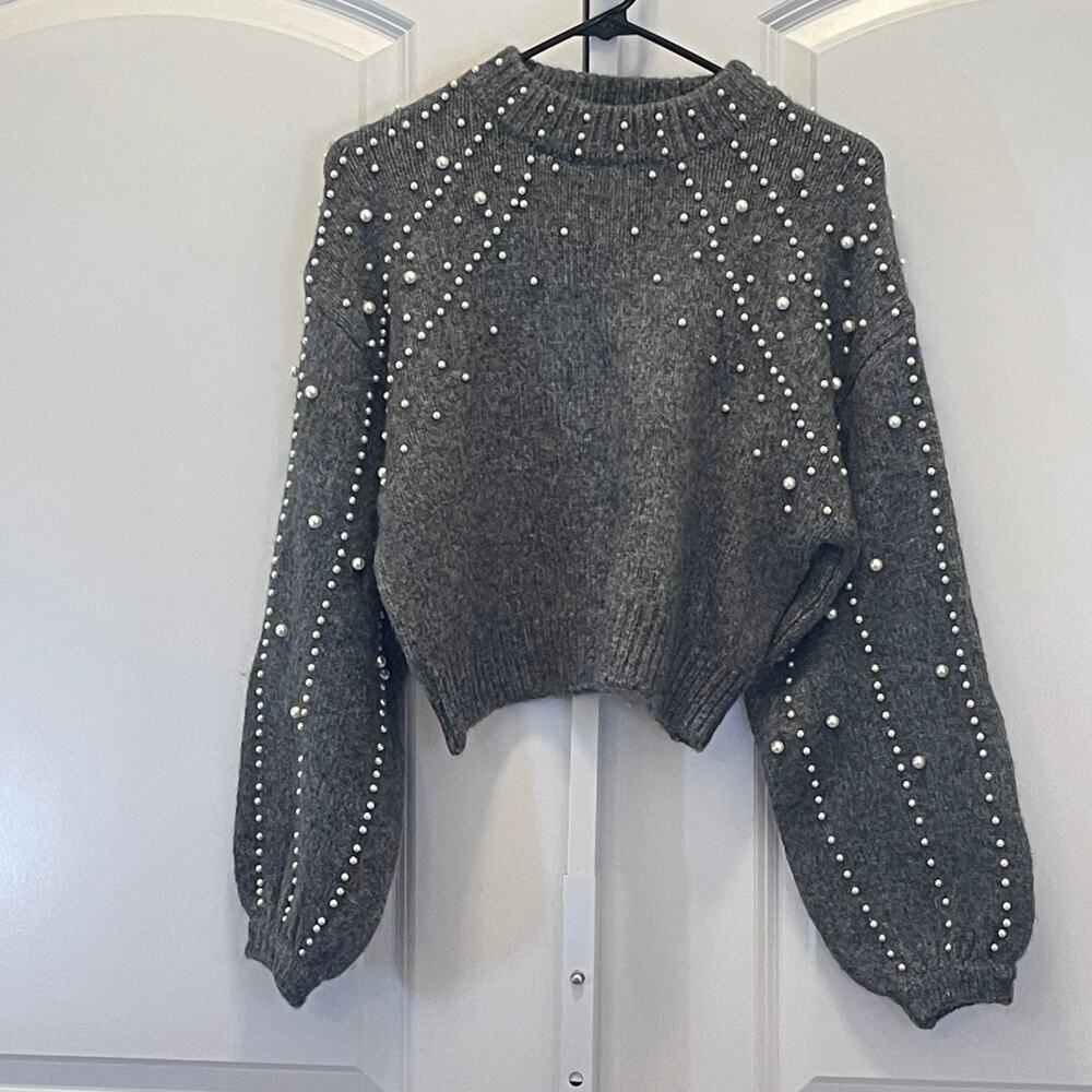 Zara Pearl Embellished Cropped Sweater - Women Size S - Gray